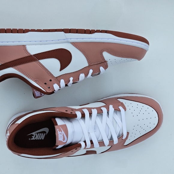 Nike Dunk Low Red Stardust - Picture 3 of 7